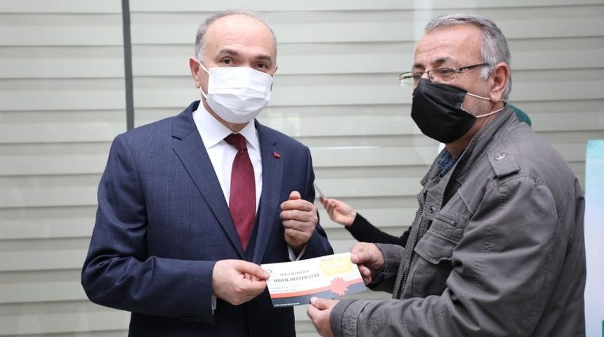 Başkan &Ouml;zl&uuml;&rsquo;den esnafa can suyu