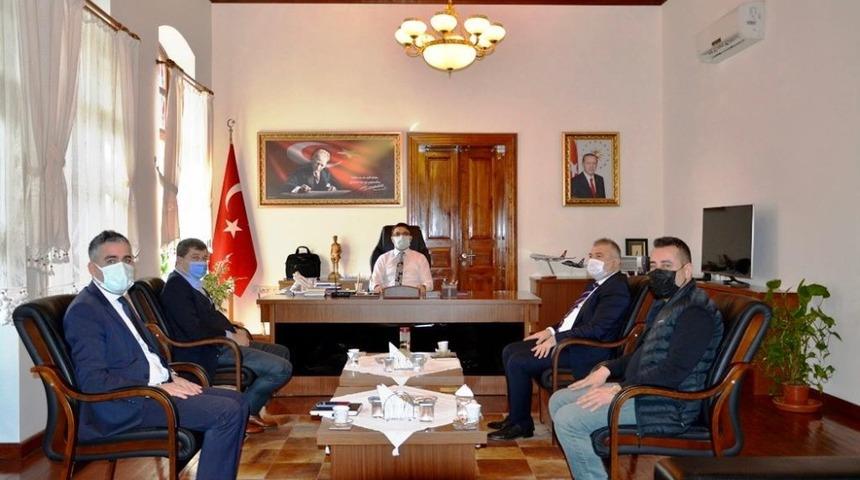 Edremit&rsquo;te ulaşım sorunları masaya yatırıldı