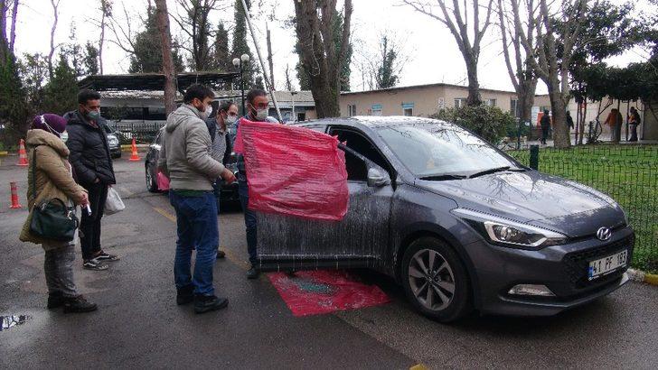 Park halindeki otomobillere zarar veren şahıs serbest bırakıldı G3