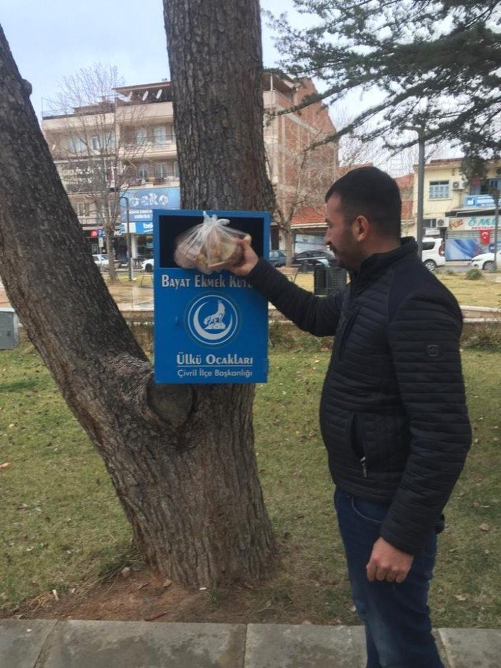 “İnsaf et, israf etme” sloganıyla bayat ekmek kutusu noktaları oluşturuldu G3