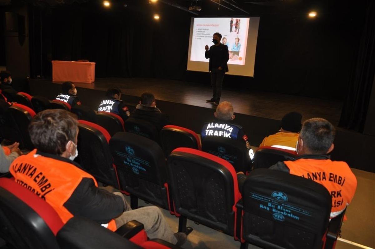 Parkomat g&ouml;revlilerine eğitim semineri