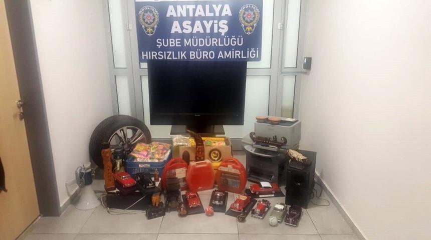 İş yerinden 250 bin TL değerinde malzeme çalan şüpheliler tutuklandı