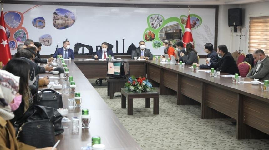 Şanlıurfalı &ouml;zel sekt&ouml;r işletme sahipleriyle bir araya geldi