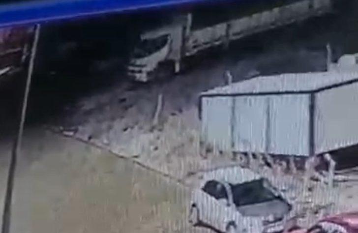 Oto hırsızı güvenlik kamerasına takıldı G2