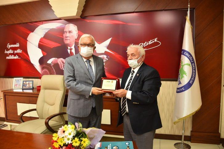 Başkan ve gazetecilerden birliktelik mesajı G4