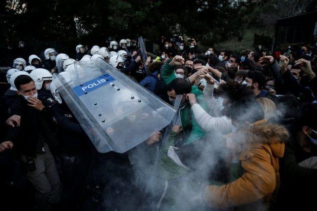 4 Ocak'ta Boğaziçi Üniversitesi'nde başlayan rektör protestoları devam ediyor.