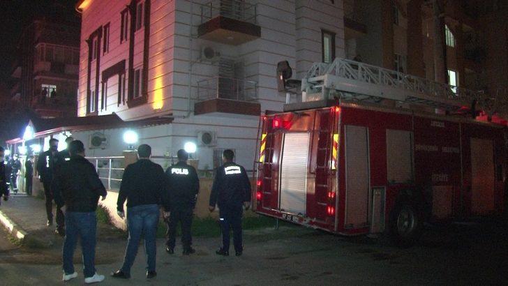 Apart otelde yangın: Mahsur kalan 2 kişiyi itfaiye kurtardı G2