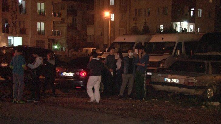 Apart otelde yangın: Mahsur kalan 2 kişiyi itfaiye kurtardı G5