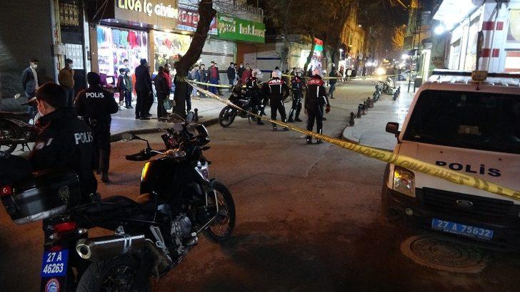 Önce kameraları boyadılar ardından tüfekle saldırdılar G1