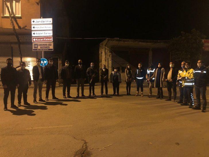 AK Parti Gençlik Kolları ve vatandaşlardan polise çiçekli destek G1