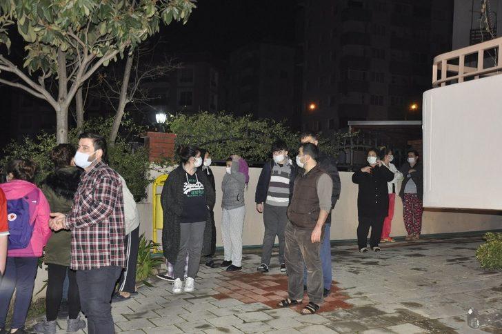 İzmir’de bir apartmanda korkutan yangın G3