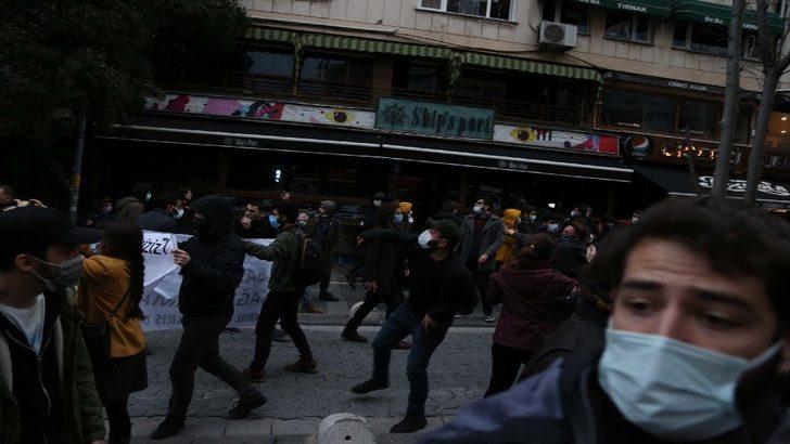 Boğaziçi Üniversitesinde protestolarında polis araçlarına saldıran 5 kişi yakalandı G3