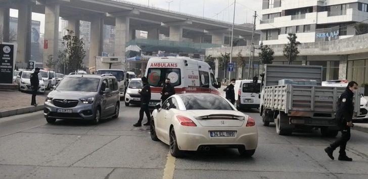 (Özel) İstanbul’da feci kaza kamerada: 30 metre sürüklenip aracın altına girdi G5