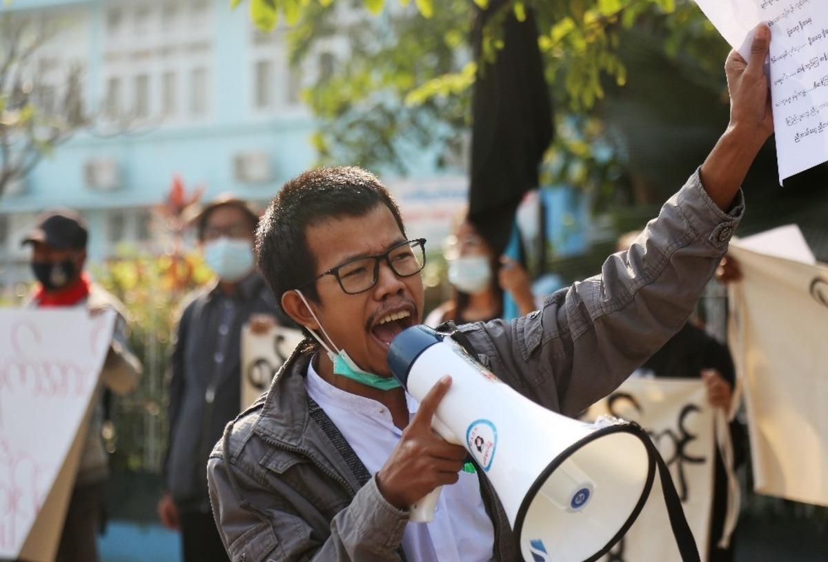 Myanmar&rsquo;ın en b&uuml;y&uuml;k ikinci kentinde darbe karşıtı protesto