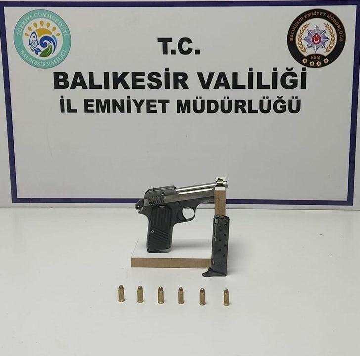 Balıkesir’de 20 aranan şahıs yakalandı G1