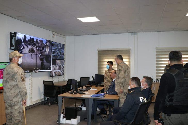 Şanlıurfa Valisi Erin Resulayn’daki olay yerinde incelemelerde bulundu G2