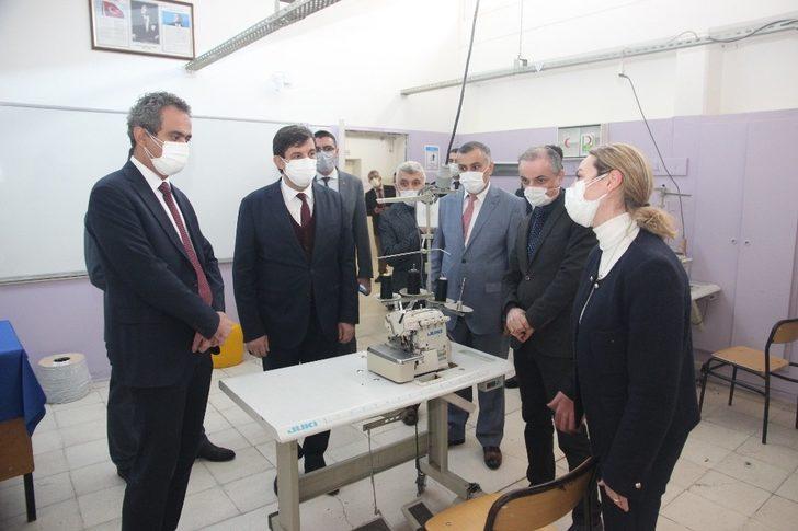 Meslekî eğitim, salgınla mücadelede ’üretim üssü’ oldu G3