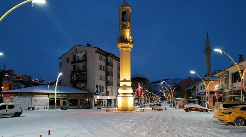 T&uuml;rkiye&rsquo;de n&uuml;fusu en az olan il 81 bin 910 kişi ile Bayburt oldu