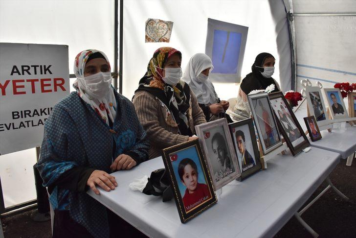 Diyarbakır anneleri bir ailenin daha evladına kavuşacak olmasının sevincini yaşıyor G4