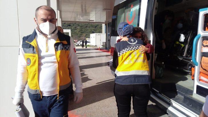 Kafa kafaya çarpıştılar: 4 yaralı G1