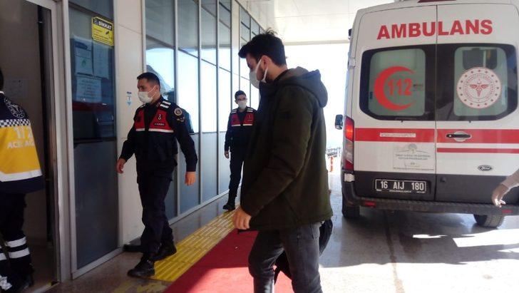 Kafa kafaya çarpıştılar: 4 yaralı G4