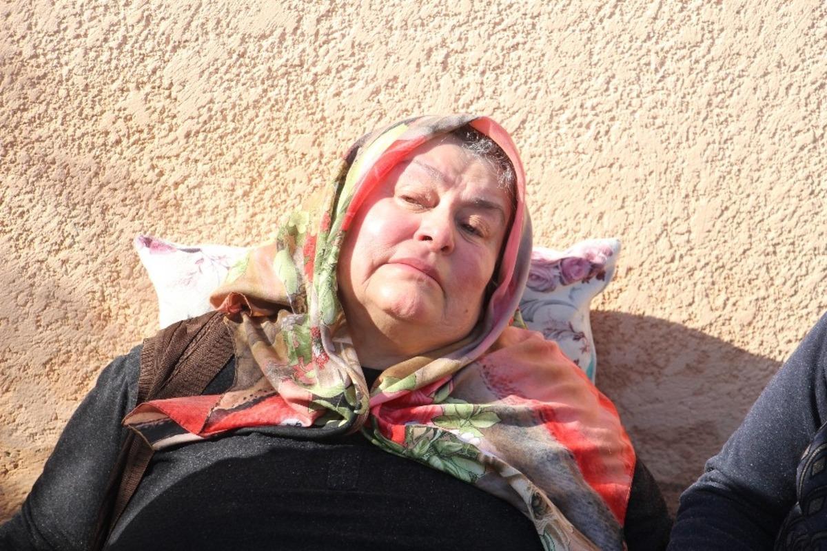 Antalya&rsquo;da evi yanan yaşlı kadın fenalık ge&ccedil;irdi