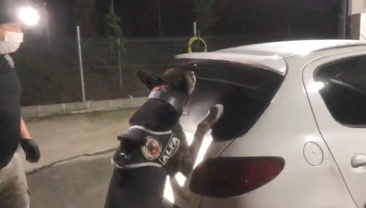 Otomobilin yakıt deposunu uyuşturucu zulasına çevirmişler G2