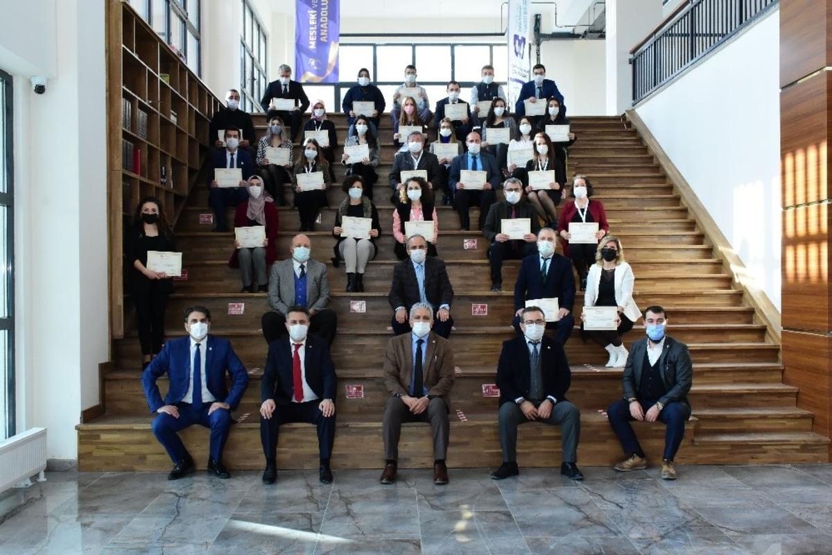 K&uuml;peli: &ldquo;Meslek lisemiz i&ccedil;in b&uuml;y&uuml;k hedeflerimiz var&rdquo;