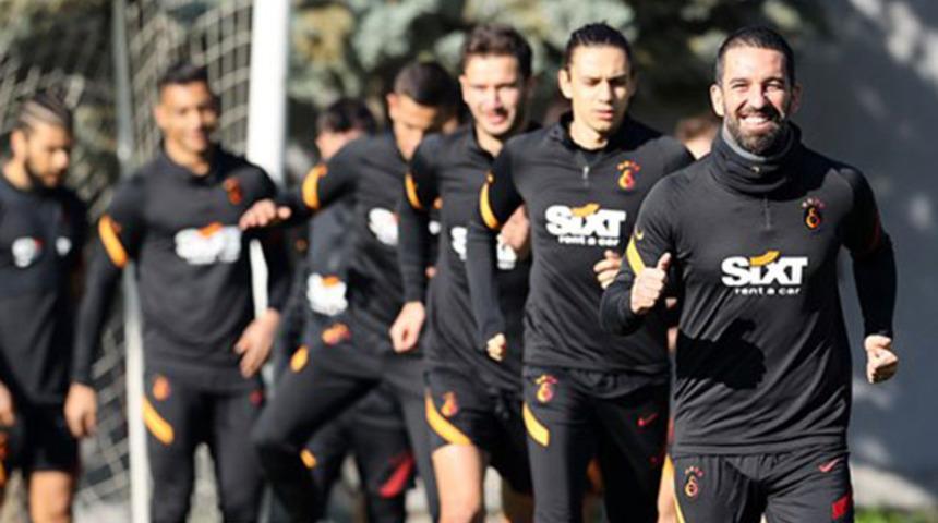 Galatasaray Fenerbahçe derbisine odaklandı