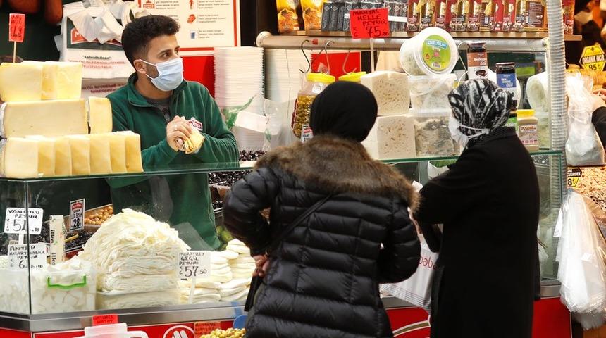 Enflasyon: 'Türkiye'de resmi ve gerçek enflasyon arasındaki fark arttıkça, halk yoksullaşıyor'