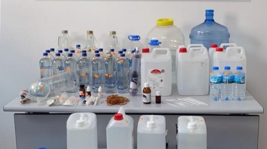 Muğla Jandarma KOM&rsquo;dan ka&ccedil;ak alkol operasyonu