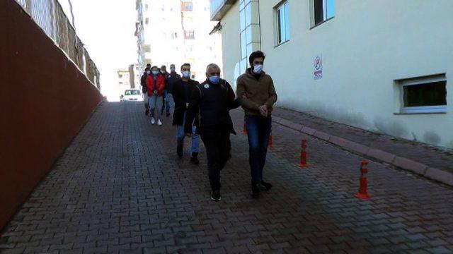 Kayseri’de FETÖ operasyonunda gözaltına alınan 15 kişiden 6’sı adliyeye sevk edildi 1