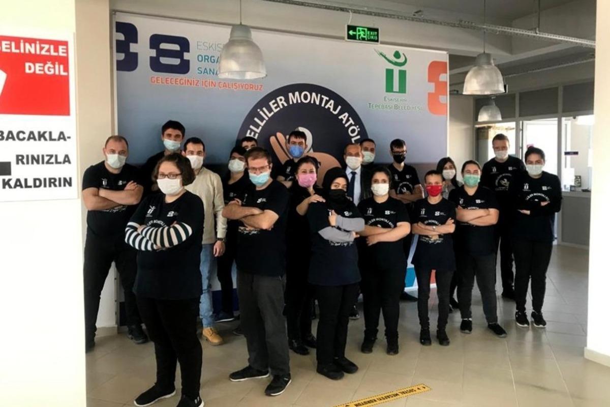 &Ouml;zel bireyler azimle &ccedil;alışmanın karşılığını alıyor