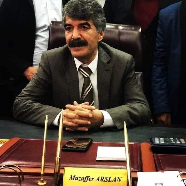 Sason Belediye Başkanı Arslan, toprağa verildi G3