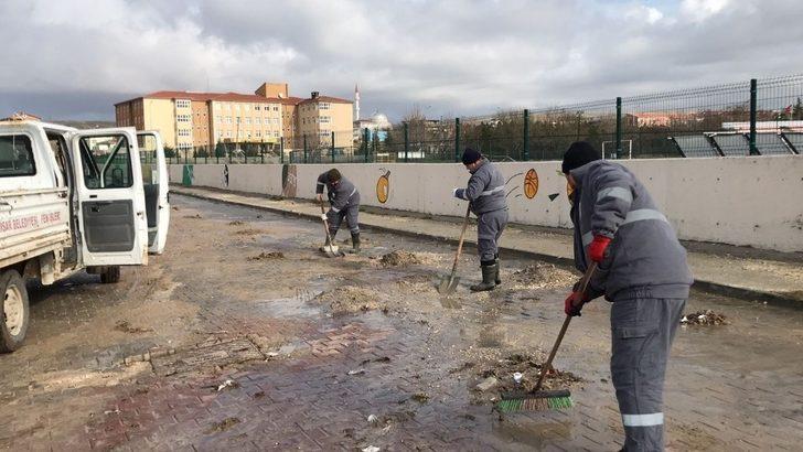 Başkan Talay sağanaktan etkilenen bölgelerde incelemelerde bulundu G4