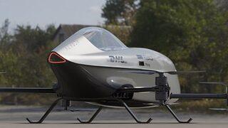 Dünyanın ilk uçan elektrikli yarış otomobili 'Airspeeder' gün yüzüne çıktı