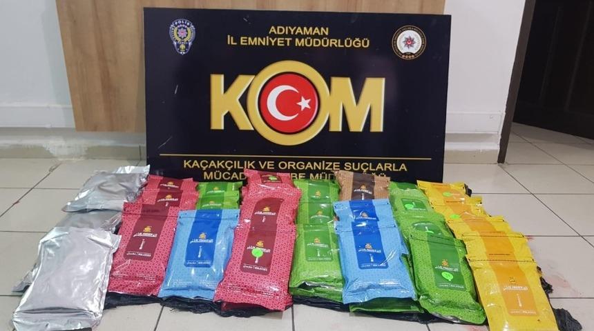İş yerinden kaçak nargile tütünü ele geçirildi