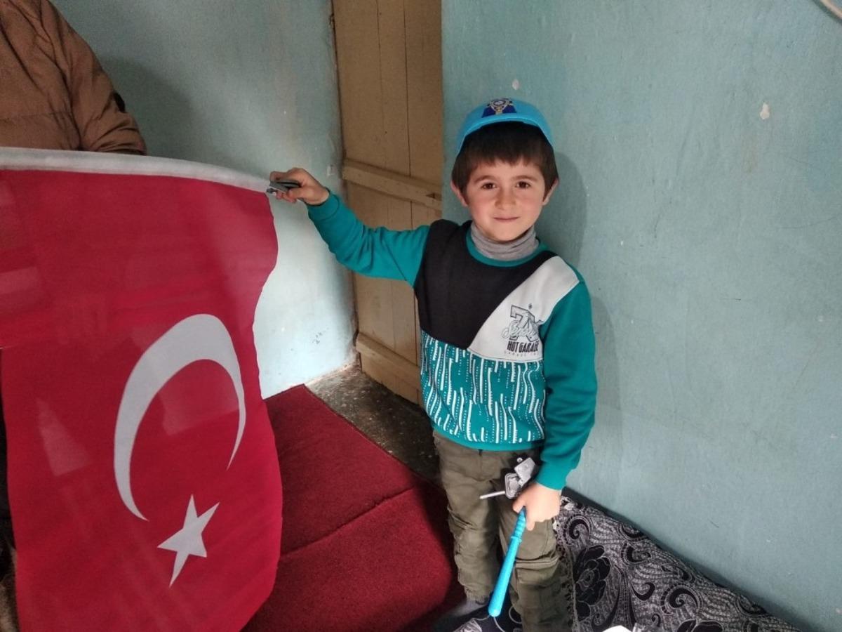 Polis olmak isteyen minik Baver&rsquo;e s&uuml;rpriz ziyaret