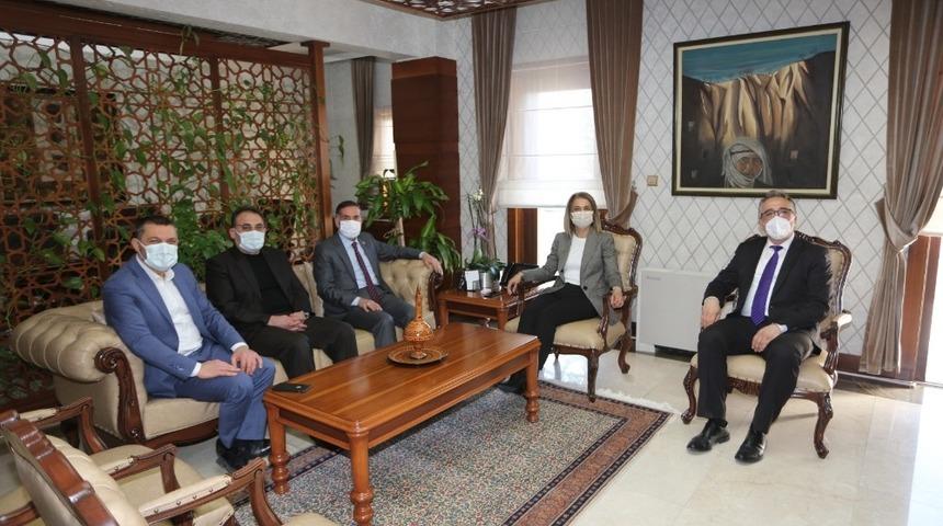 Belediye Başkanı Savran, Vali Becel&rsquo;i ziyaret etti