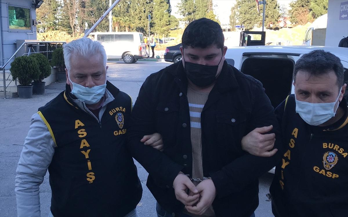 G&Uuml;NCELLEME - Bursa'da kuyumcudan silahlı soygun yapan iki kişi g&ouml;zaltına alındı