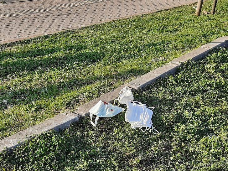 Kazada savrulan otomobil yayaya çarptı: 3 yaralı G2