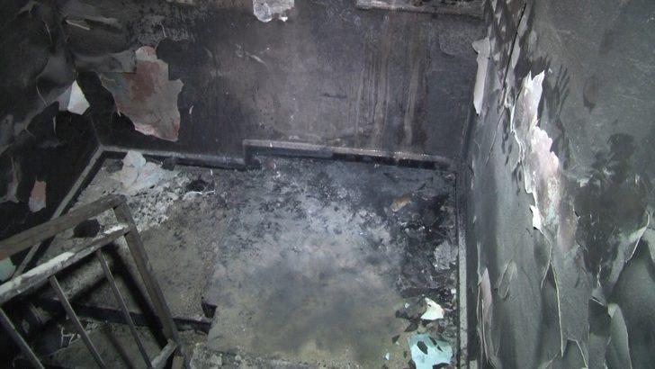 Esenler’de korkutan yangın: Mahsur kalan 30 kişi tahliye edildi G2