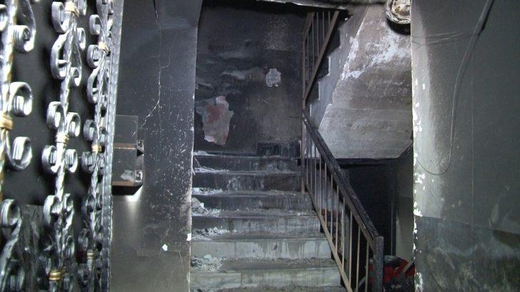 Esenler’de korkutan yangın: Mahsur kalan 30 kişi tahliye edildi G3