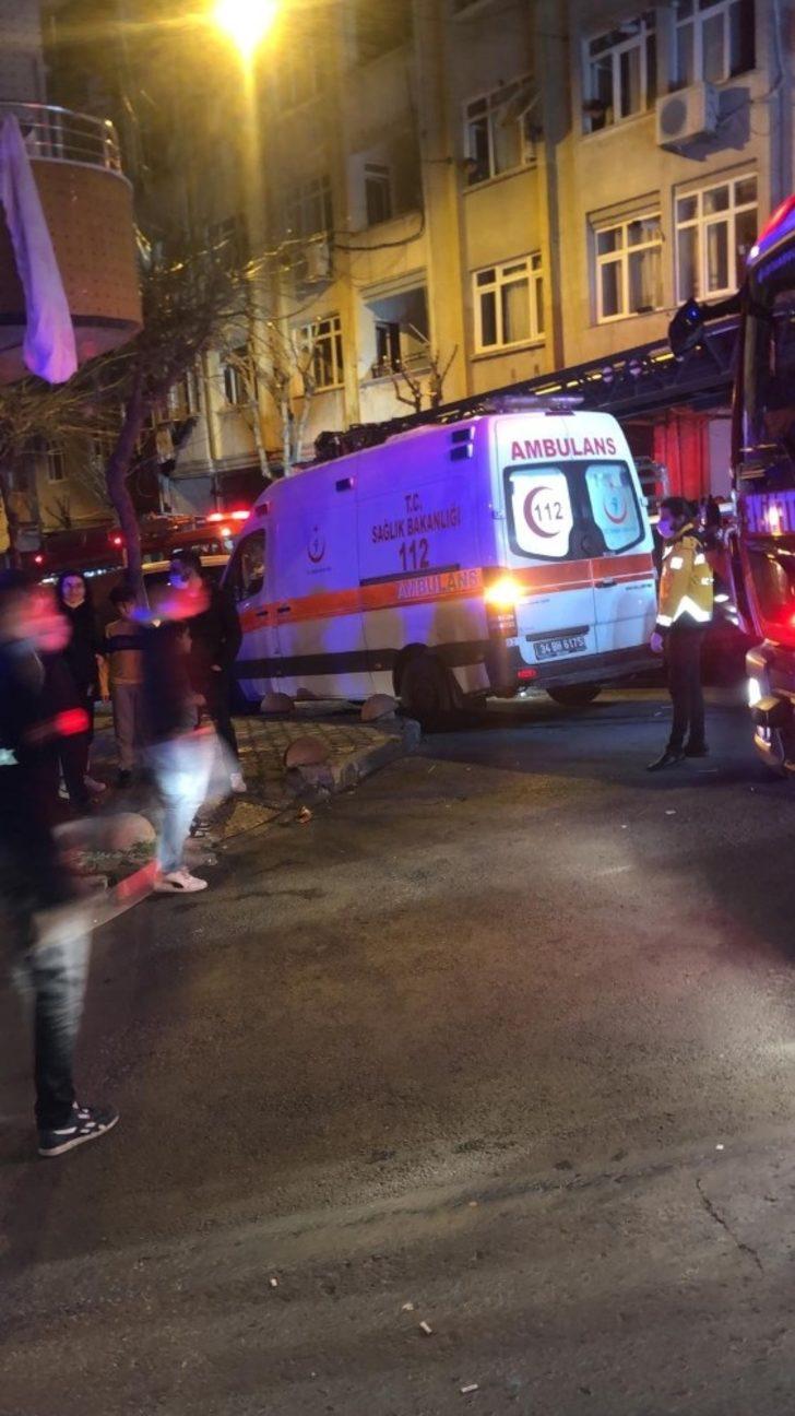 Esenler’de korkutan yangın: Mahsur kalan 30 kişi tahliye edildi G5
