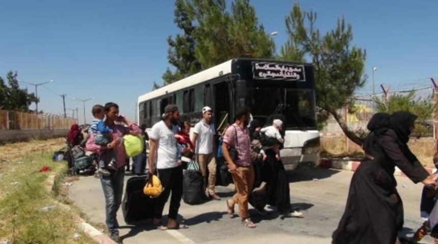 Bayramlaşmaya giden Suriyeliler d&ouml;necek mi? Hepsi aynı yanıtı verdi