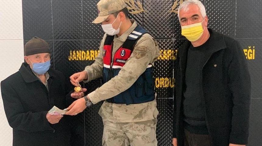Osmaniye&rsquo;de para ve altın &ccedil;alan hırsız yakalandı