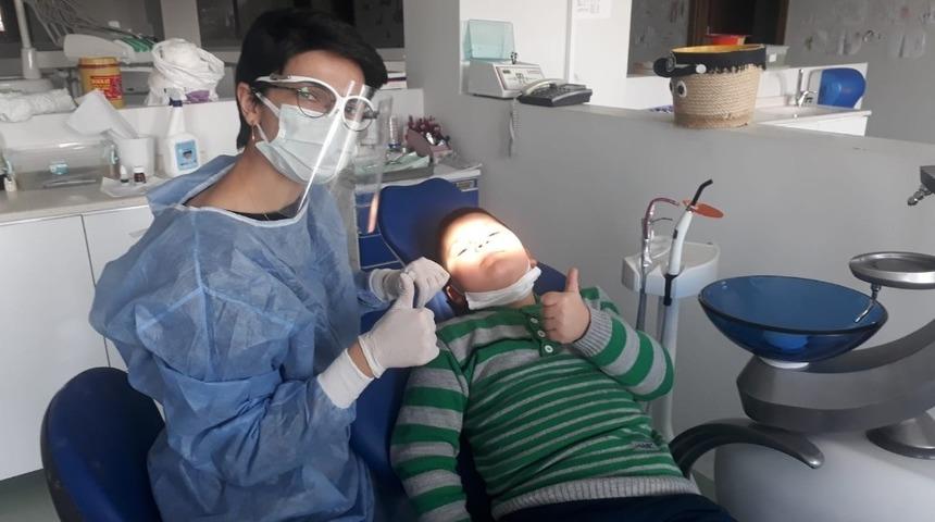 &Ccedil;ocuklarda d&uuml;zenli diş muayenesi &ouml;nemli