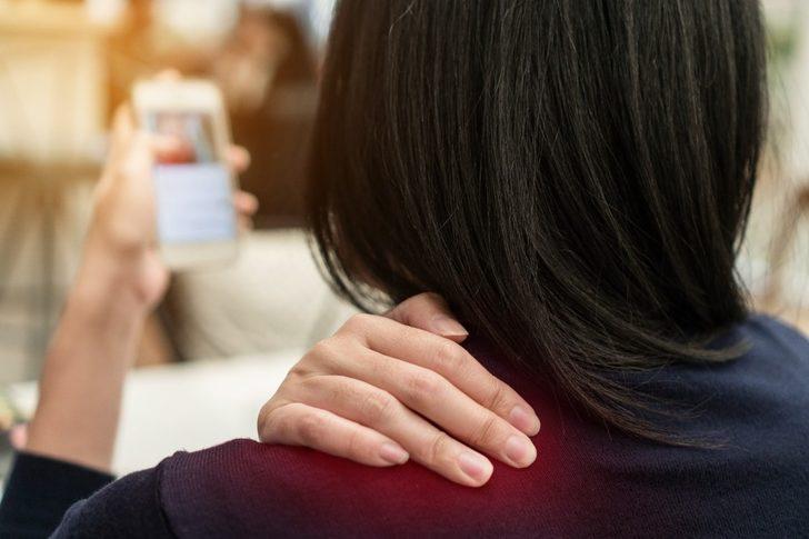 Aşağı bakmak sağlığı tehdit ediyor G4