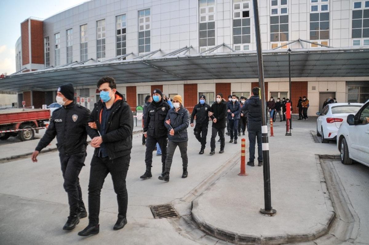 FET&Ouml; ş&uuml;phelisi 15 şahıs adliyeye sevk edildi