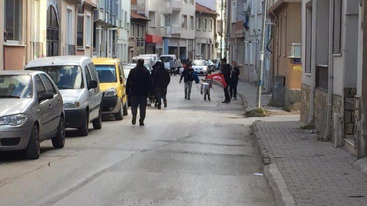 Davul zurna eşliğinde sokak sokak gezip para topladılar G2